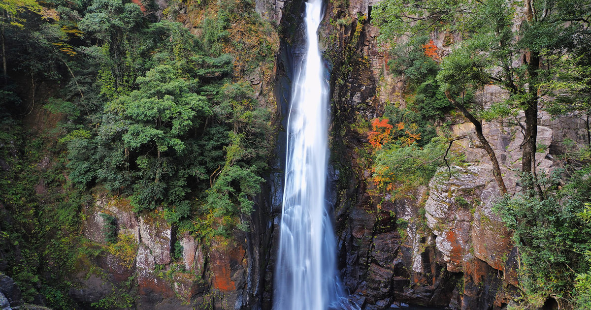 Nishi-Shiiya Falls | Sightseeing spots in Oita | Sparkle Travel