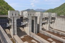 Tourist destination images of Tokuyama Dam(2)