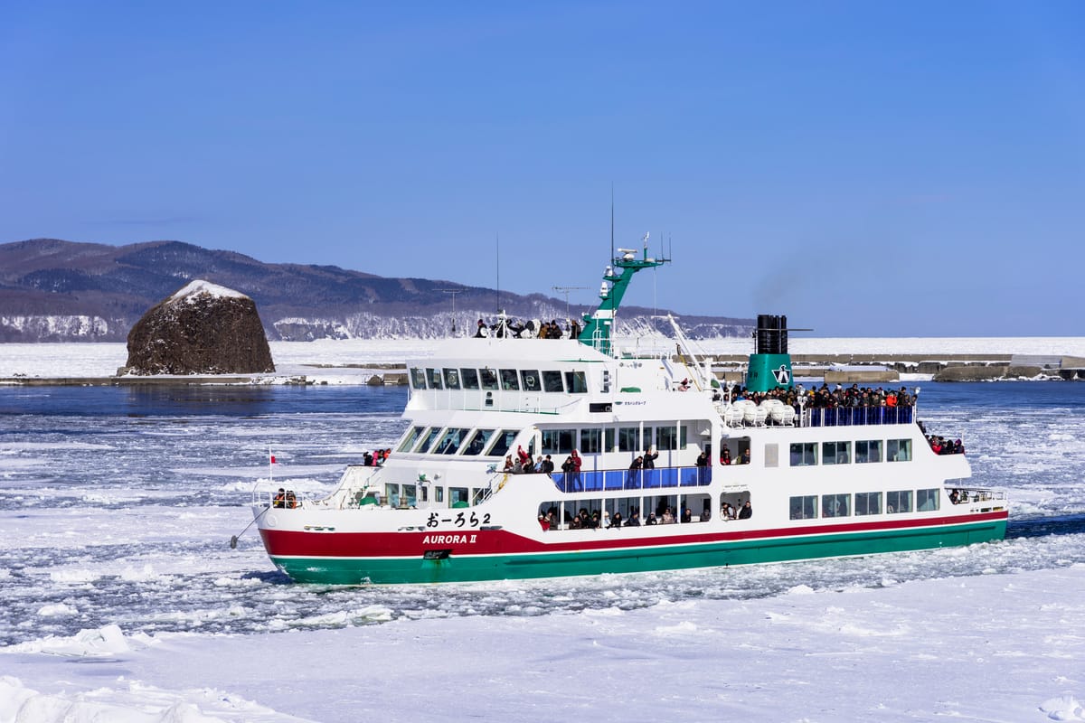 Kapal Layar Es Aurora (Abashiri Drift Ice Cruise)
