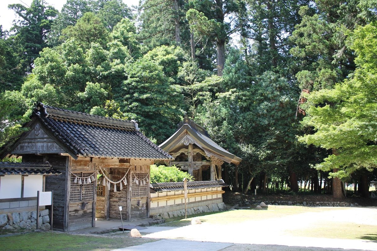 Kuil Shinto Shrine (Awaga Jinja)