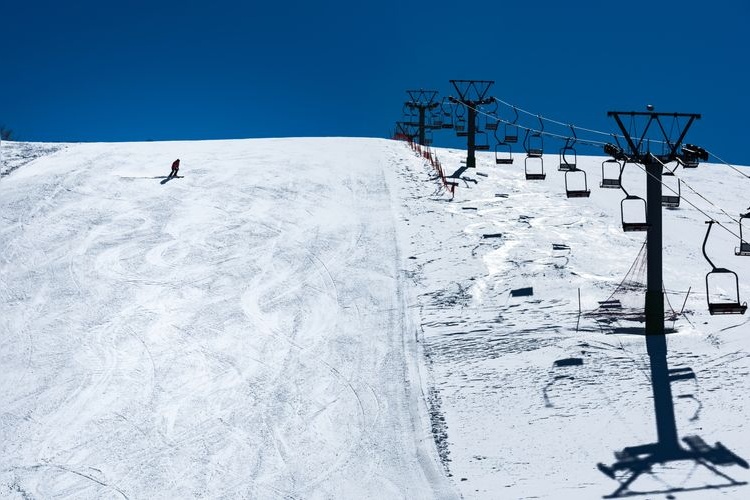 赤仓温泉滑雪场