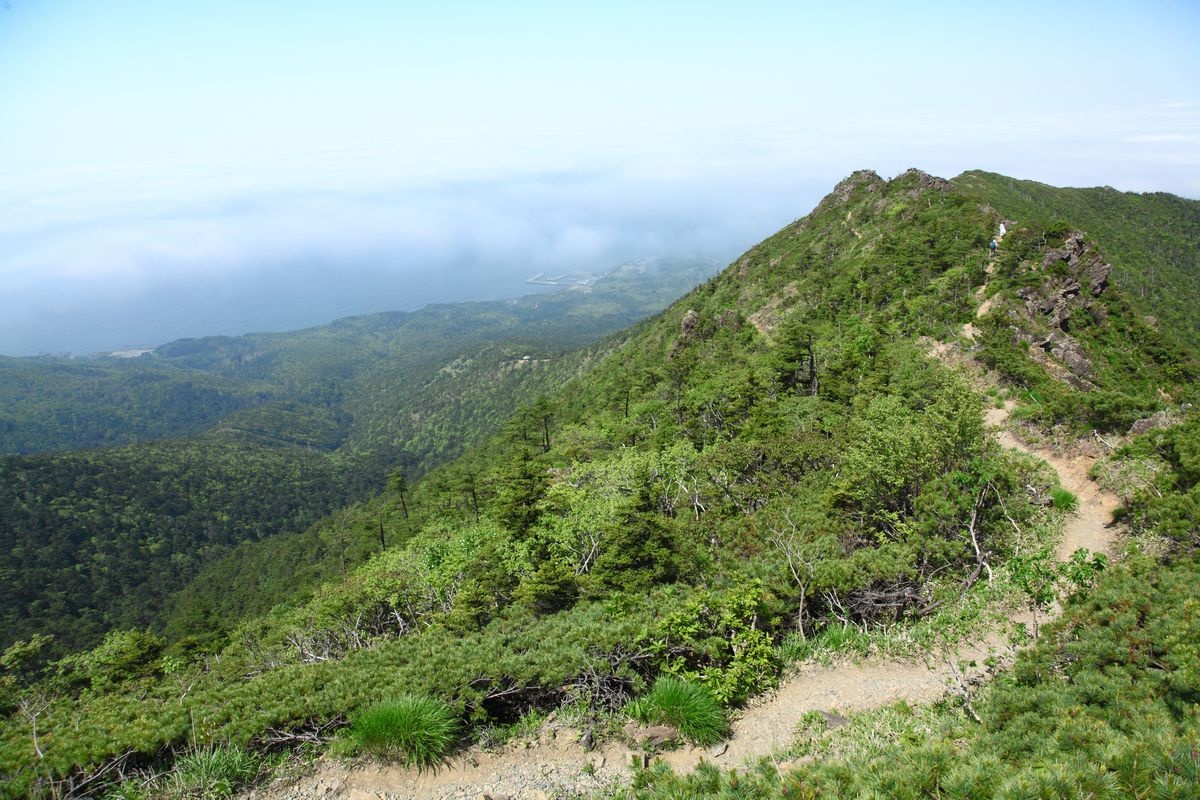 阿布伊岳 (Mt. Apoi)