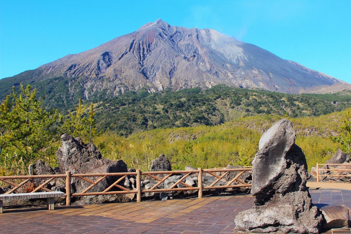จุดชมวิวลาวาอาริมุระ (Arimura Lava Lookout)