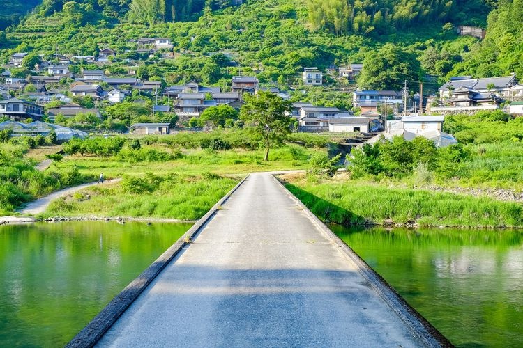 浅尾沈下桥