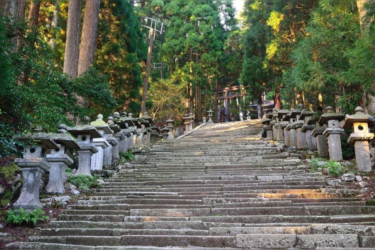 Atago Jinja 2