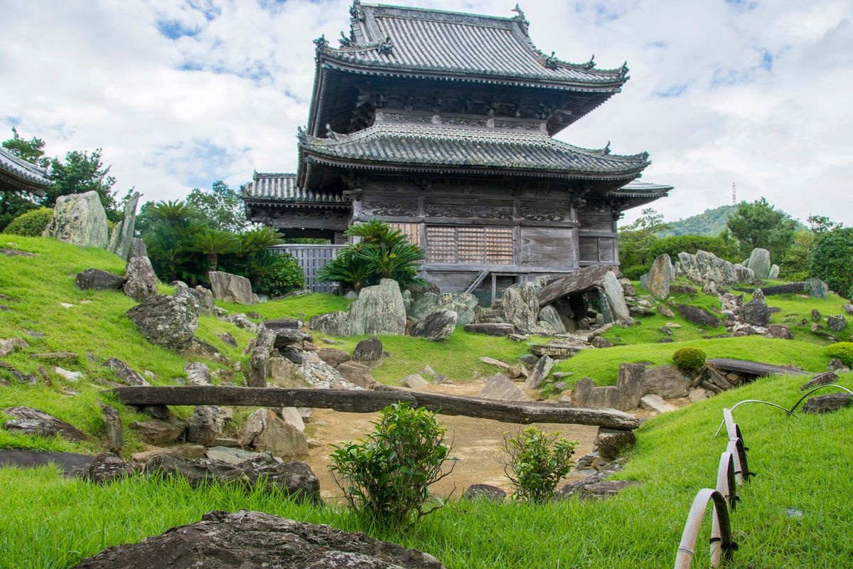 阿波國分寺（藥王山 金色院 國分寺）