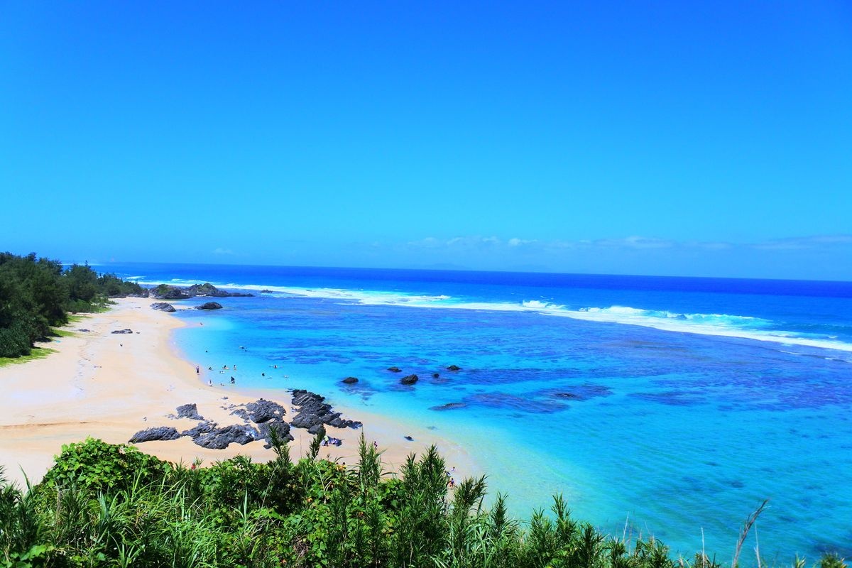 畦王子海濱公園 (Azu Prince Beach)
