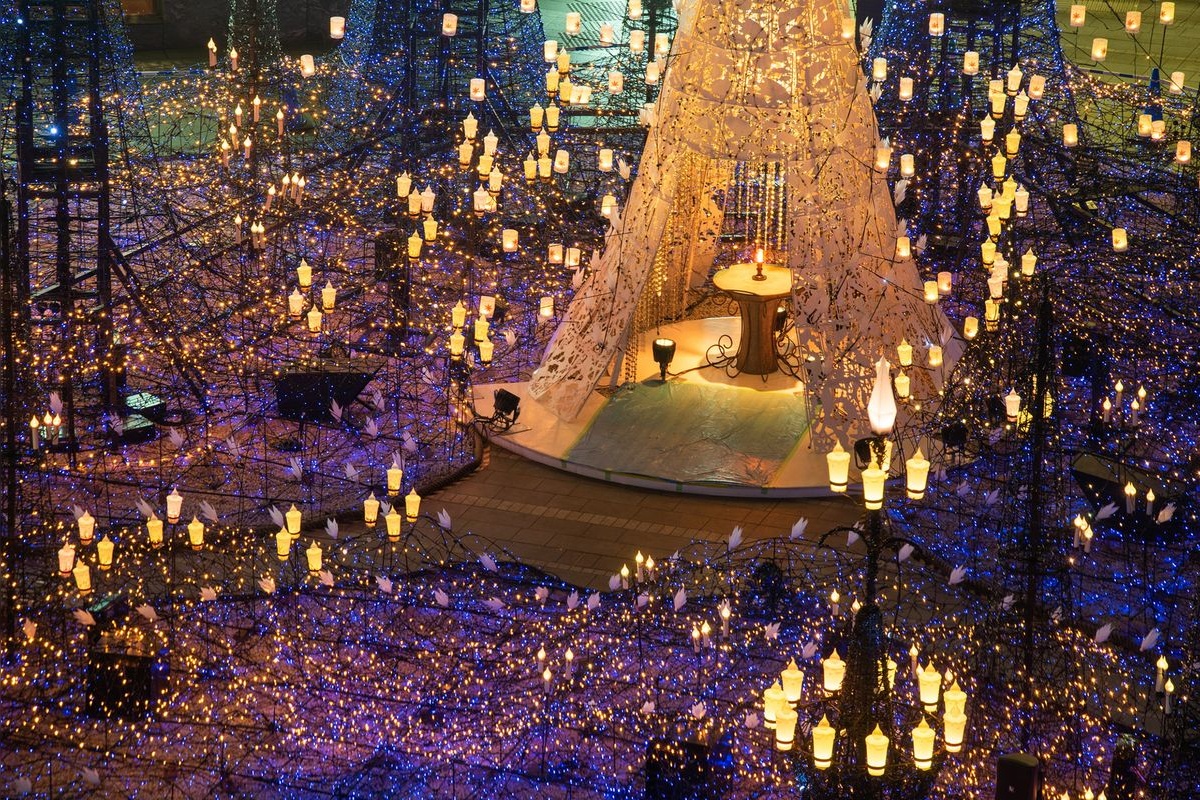 汐留卡雷塔灯光秀 (Caretta Shiodome Illumination)