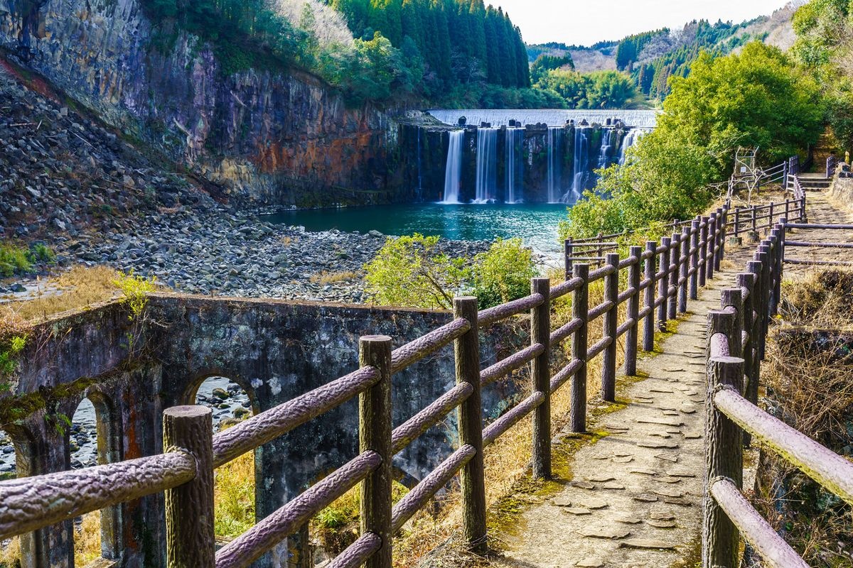 Airaku Falls (Chinda Falls)