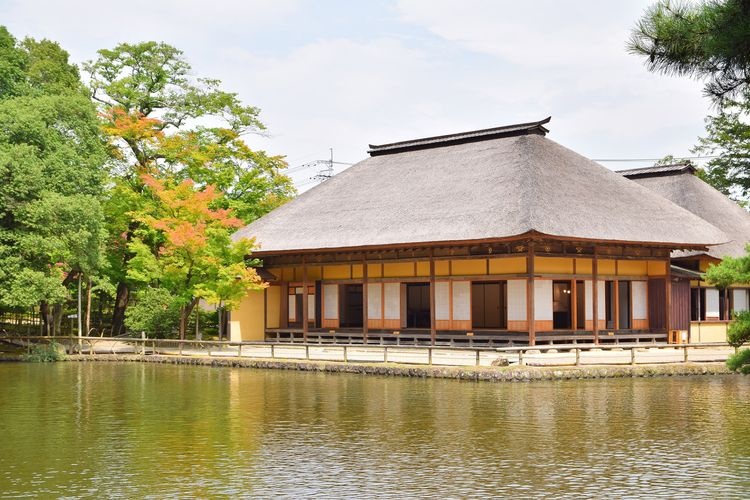 Kyū Yūbikan und Garten
