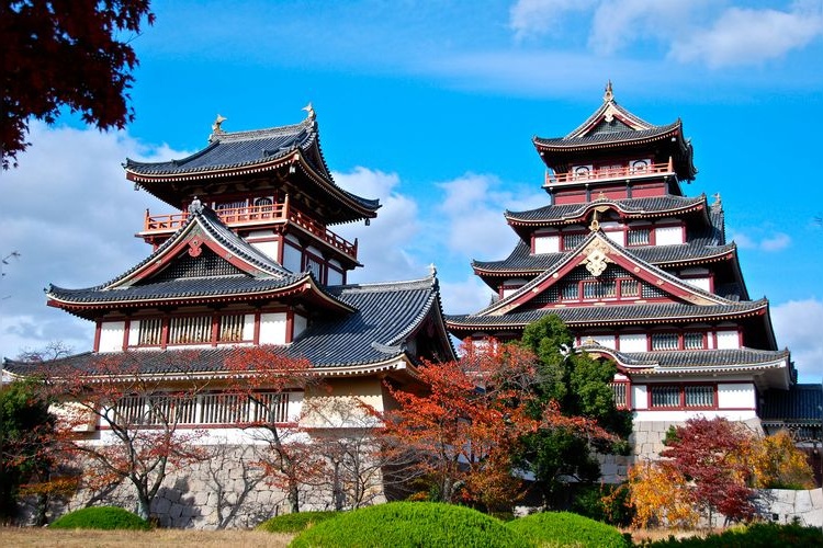 Fushimi Momoyama-jo (Fushimi Castle)