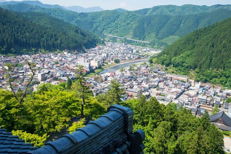 Guijo Hachiman Castle