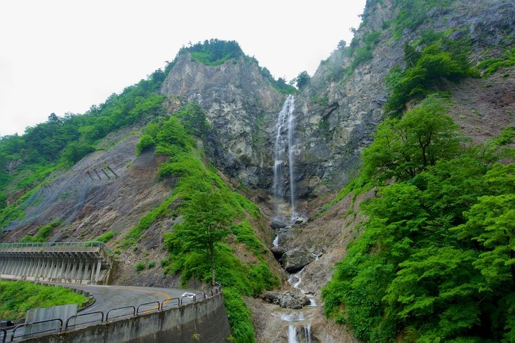 Đường White Road Hakusan Shirakawa-go 2