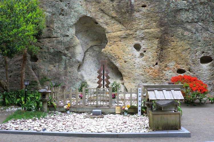 花の窟神社