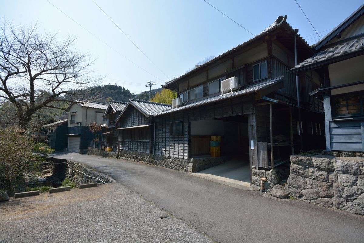 Hanazawa Traditional Buildings Preservation District