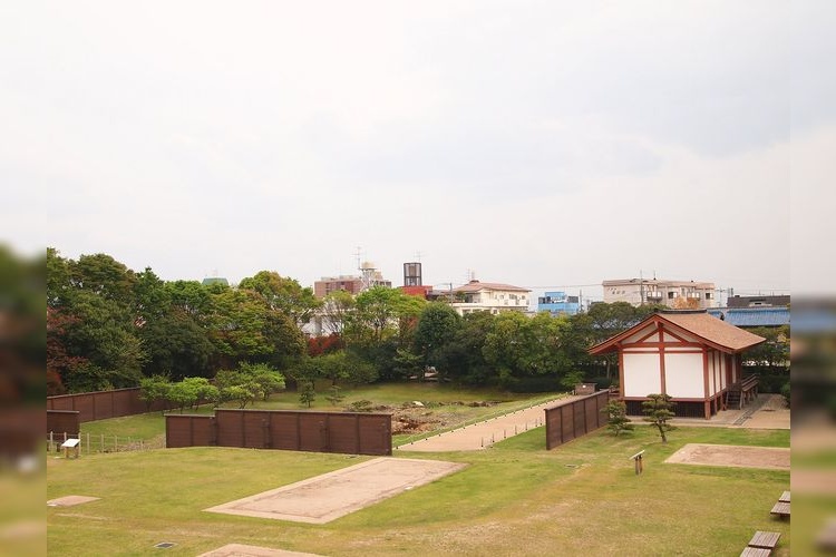 平城京左京三条二坊宮跡庭園