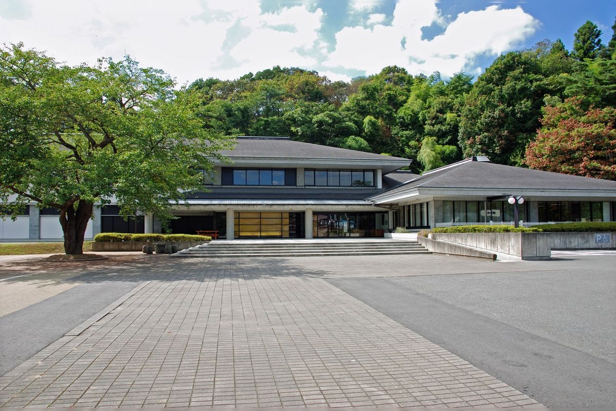 ศูนย์การเรียนรู้มรดกโลกฮิราอิซุมิ (Hiraizumi Cultural Heritage Center)