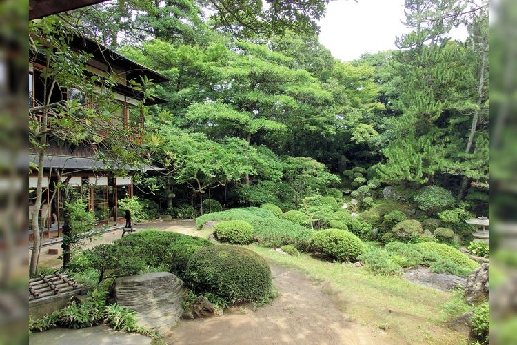 本間氏別邸庭園(鶴舞園)