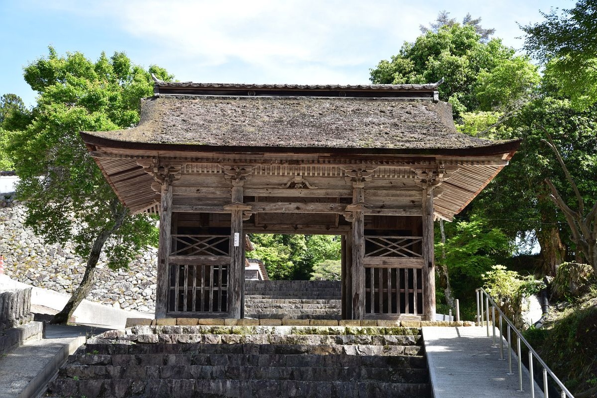 วัดฮอนซันจิ (Honzan-ji Temple)