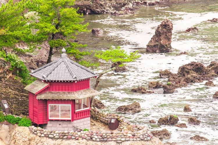茨城大学五浦美术文化研究所(六角堂、旧天心邸)
