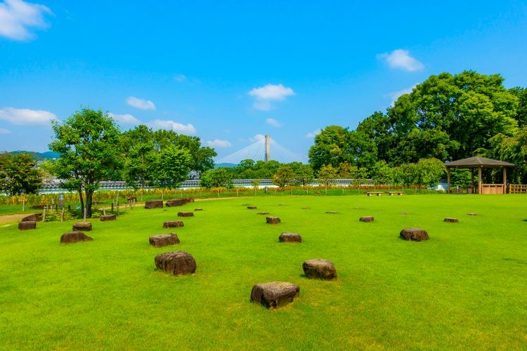 Ikeda-jo Atto Koen (Park der Ruinen der Burg Ikeda)