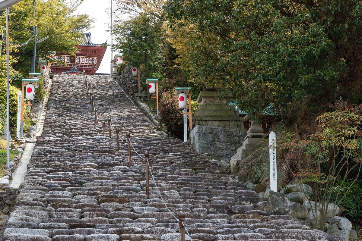 Isaniwa Jinja Shrine