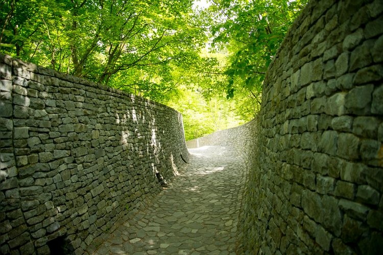 Stone Church (Kenzō Niimura Memorial)