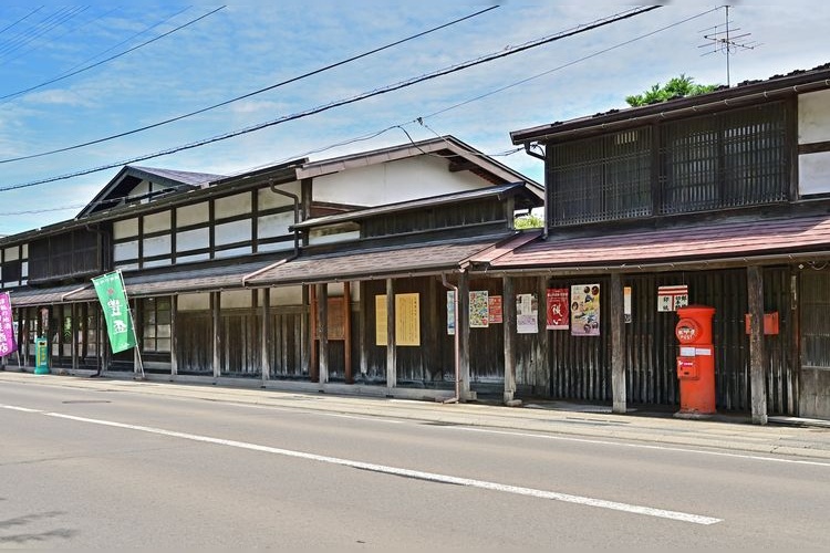Ishiba-ke Jūtaku