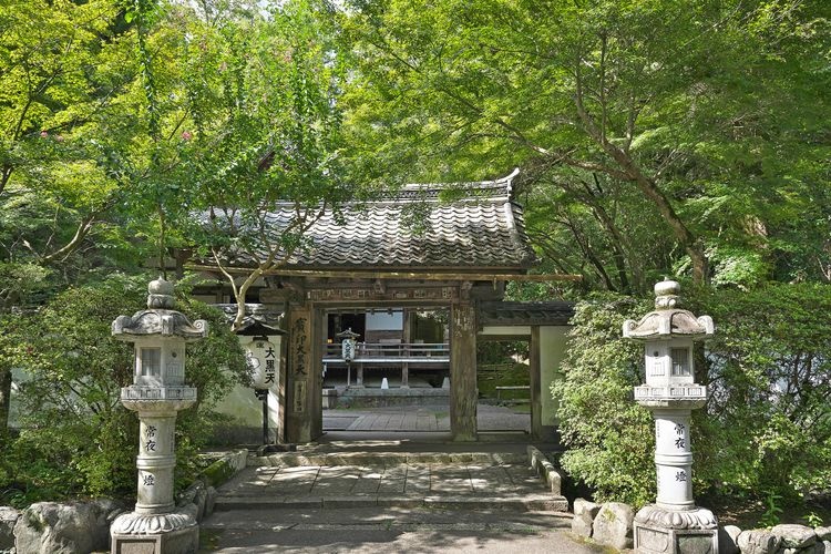Ishiyayama-dera