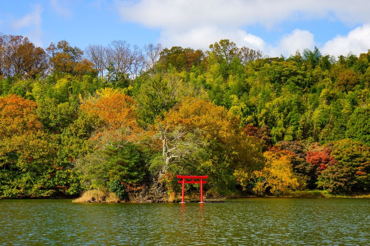 一碧湖 (Ikki-ko Lake)