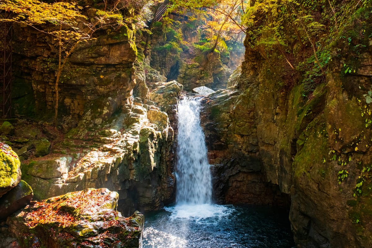 岩立峡