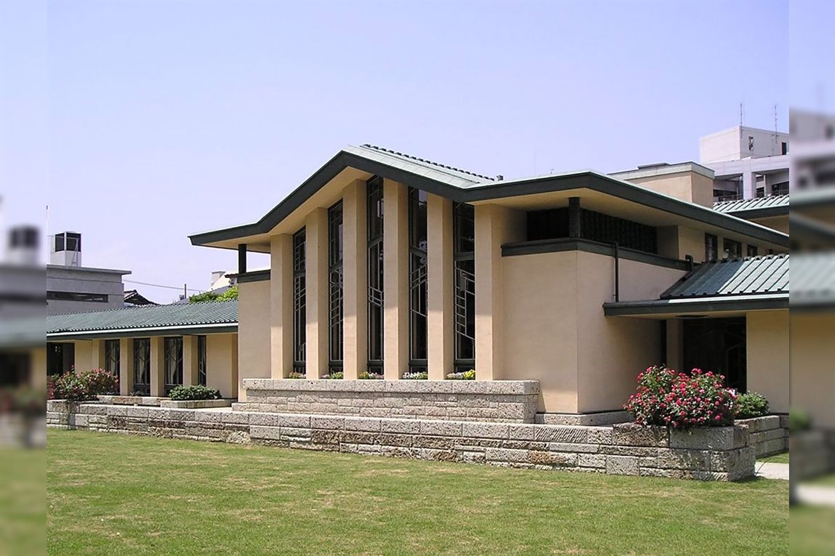 自由学园明日馆 (Jiyu Gakuen Myonendokan)