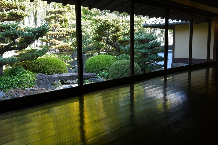 Jozan-en