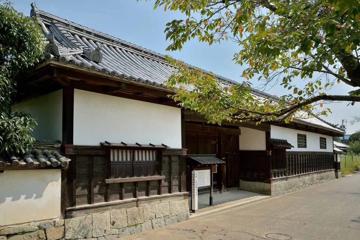Cổng Nagayamon nhà Kagawa