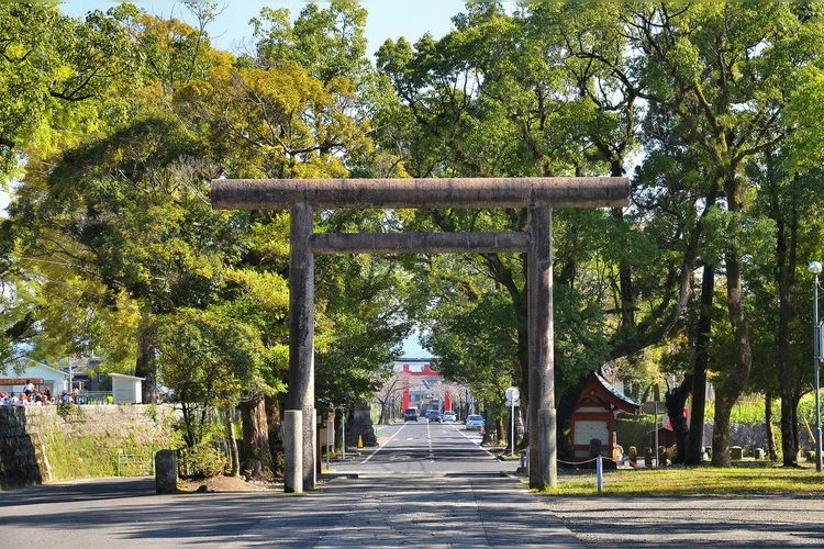 ศาลเจ้าคาโกชิมะจิงกู (Kagoshima Jingu)