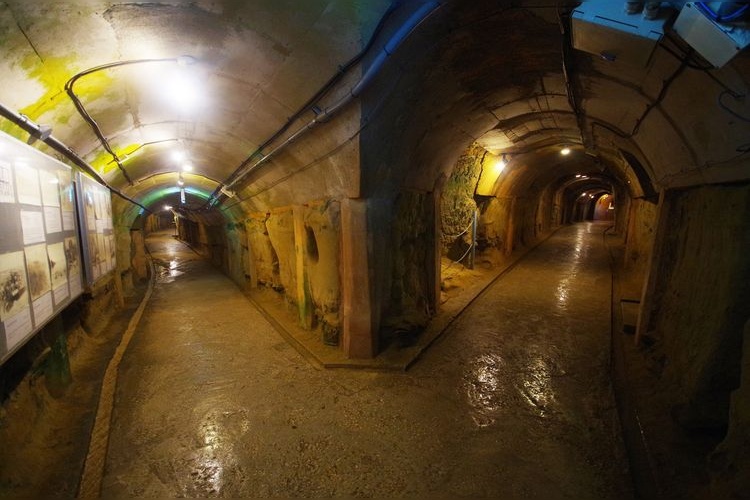 ถ้ำกองบัญชาการกองทัพเรือ (Navy Headquarters Cave) 2