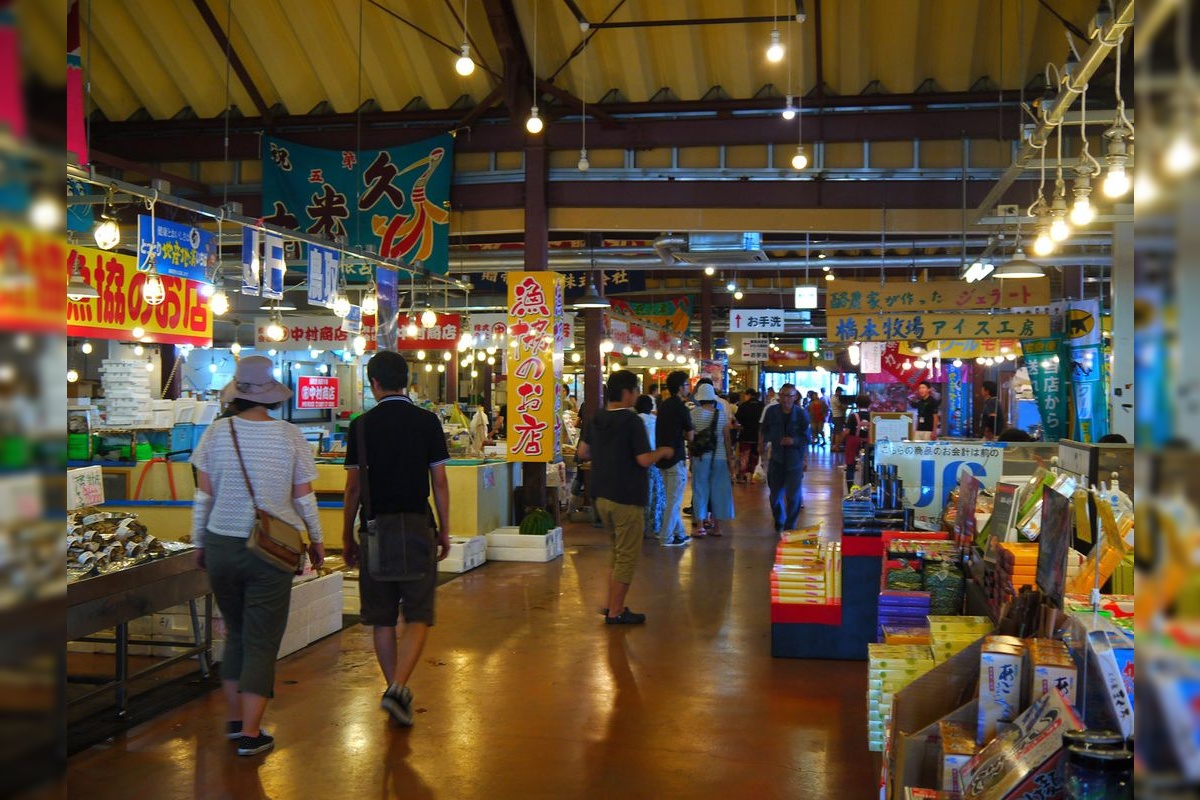 Karoichi (Tottori Karo Port Fischmarkt)