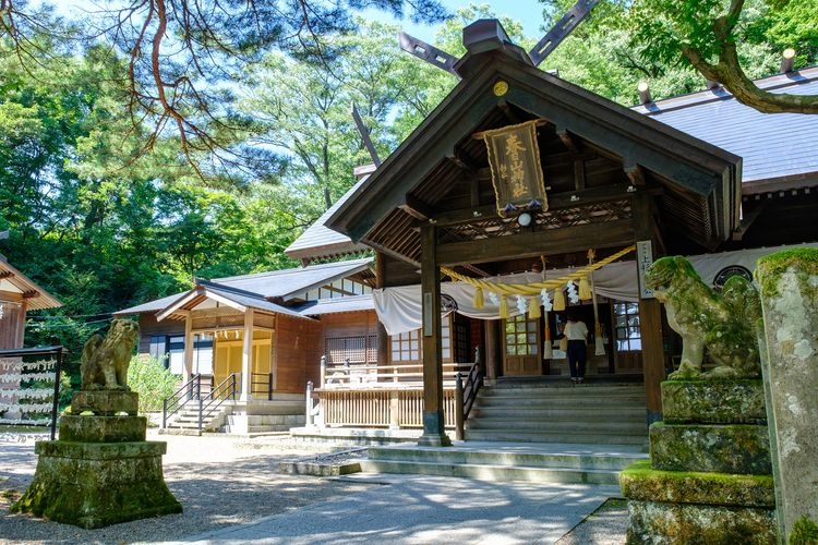春日山神社 (Kasugayama Jinja)