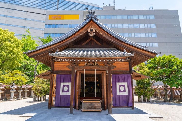 警固神社
