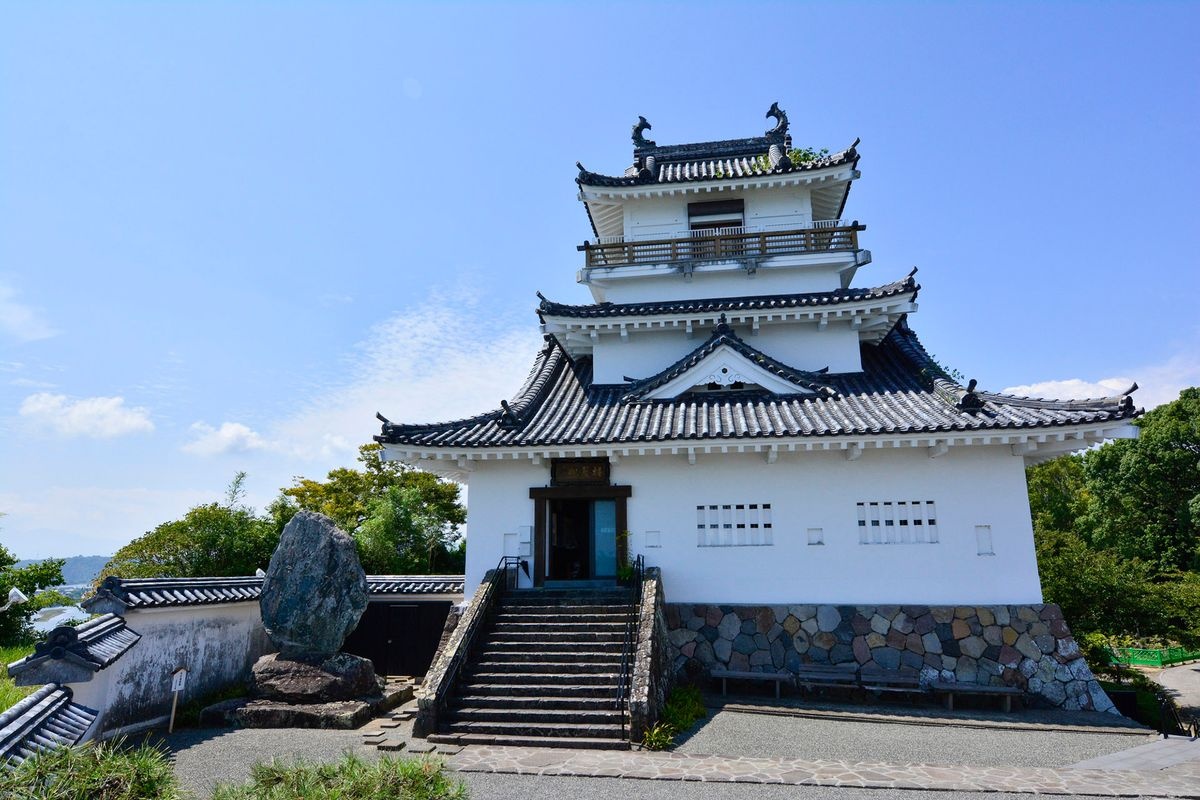 杵筑城 (Kitsuki Castle)