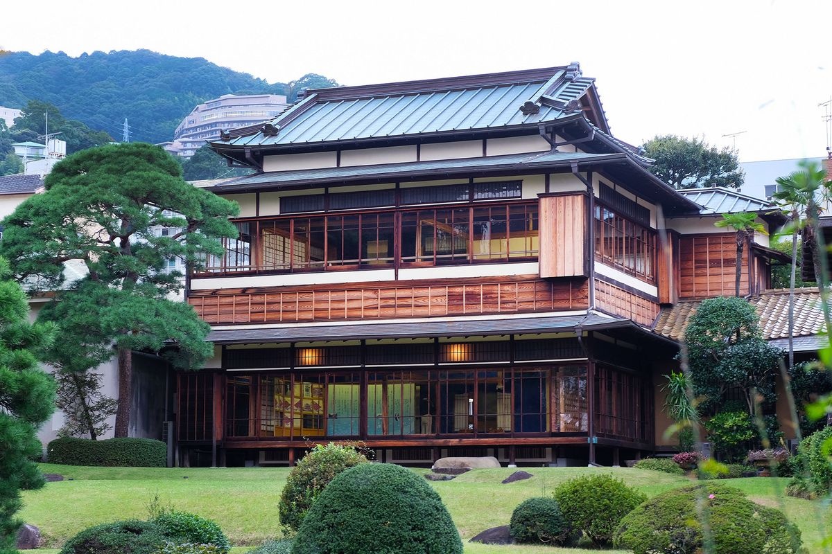 起雲阁 (Kiun-kaku)