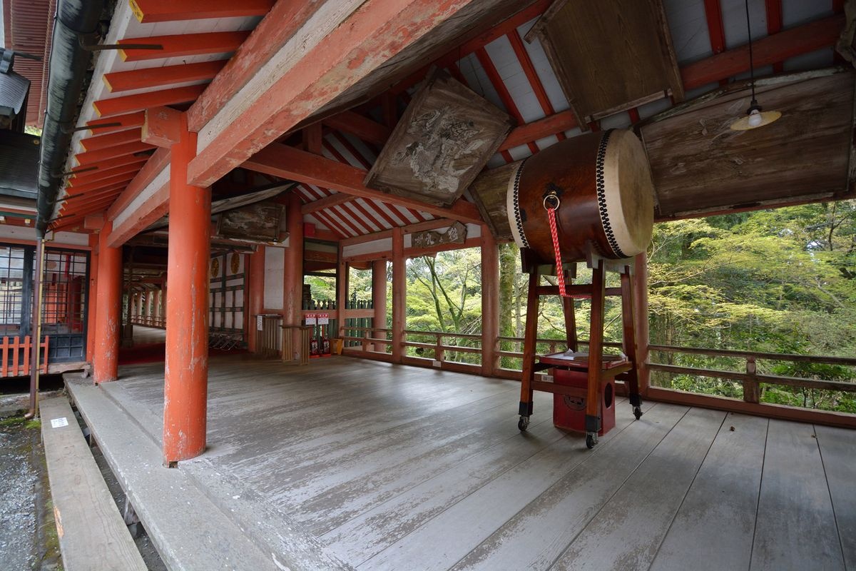 쿠스하라리 하치만구(柞原八幡宮)