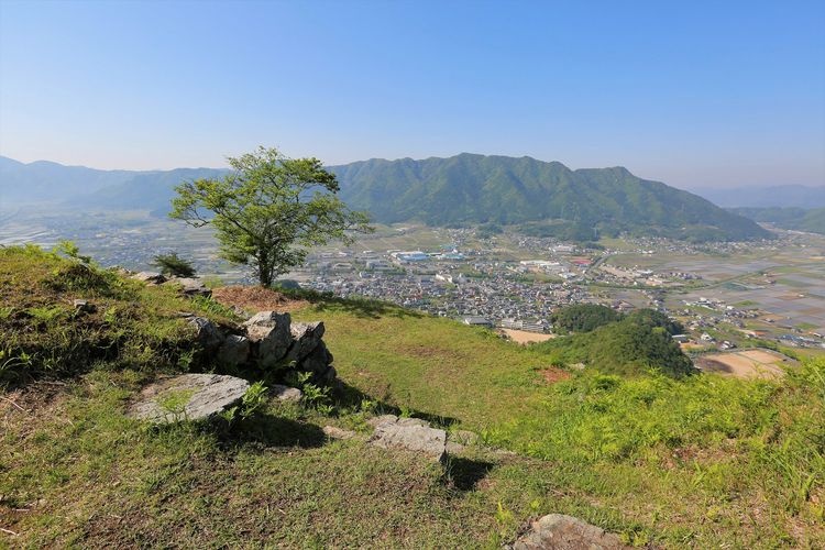 Kuroi Castle Ruins