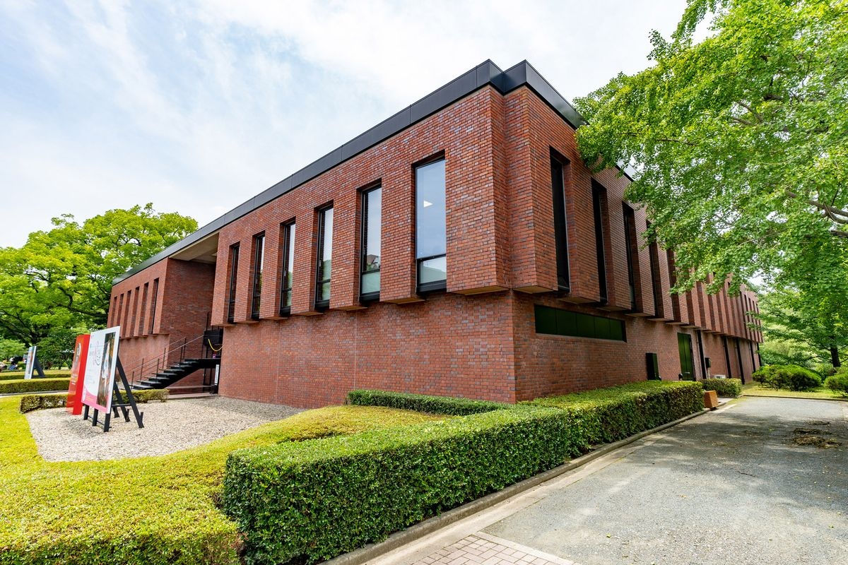 久留米市美術館