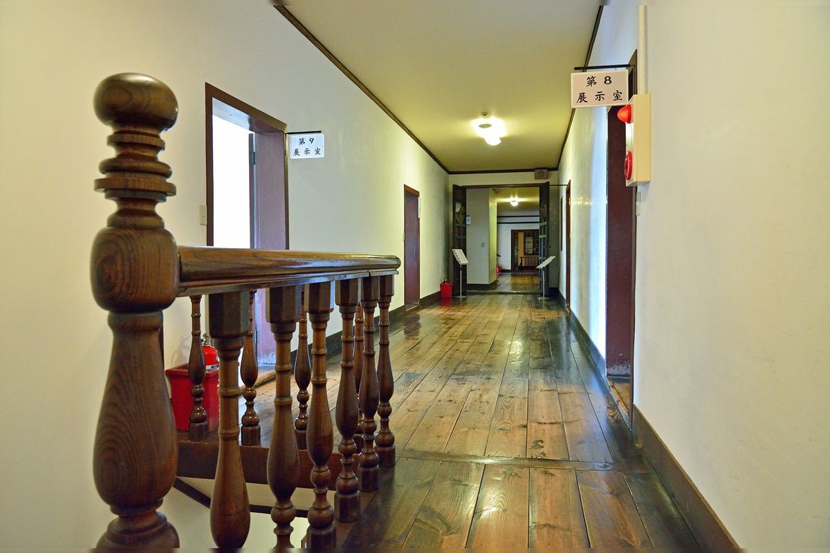 Sekyu Kaichi Gakko (Sekyu Kaichi School)