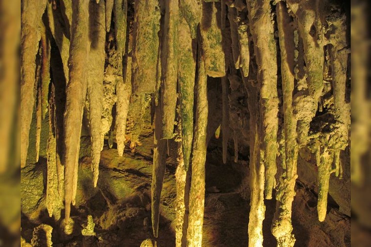 Kyusendo Cave