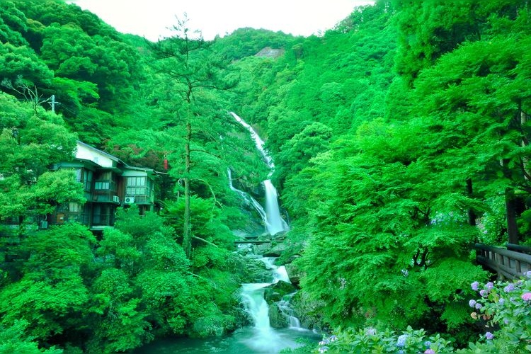 Mikari Falls