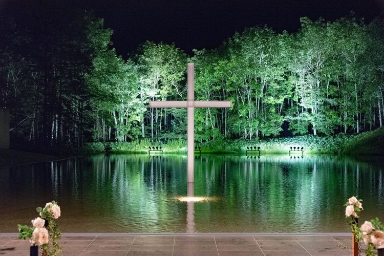 Chapel on the Water 2