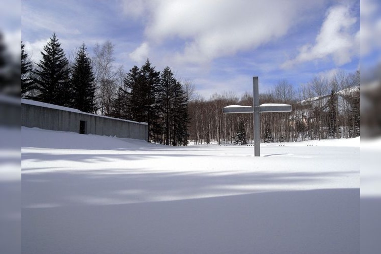 Chapel on the Water 3