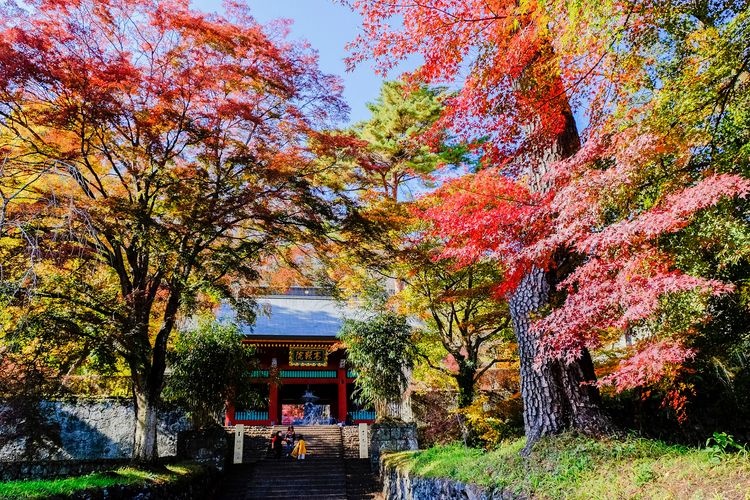 Santuario Myogi 2